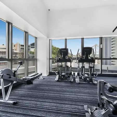 Cosy 1-Bed With 41St Floor City Views Pool & Gym Brisbane Exterior photo